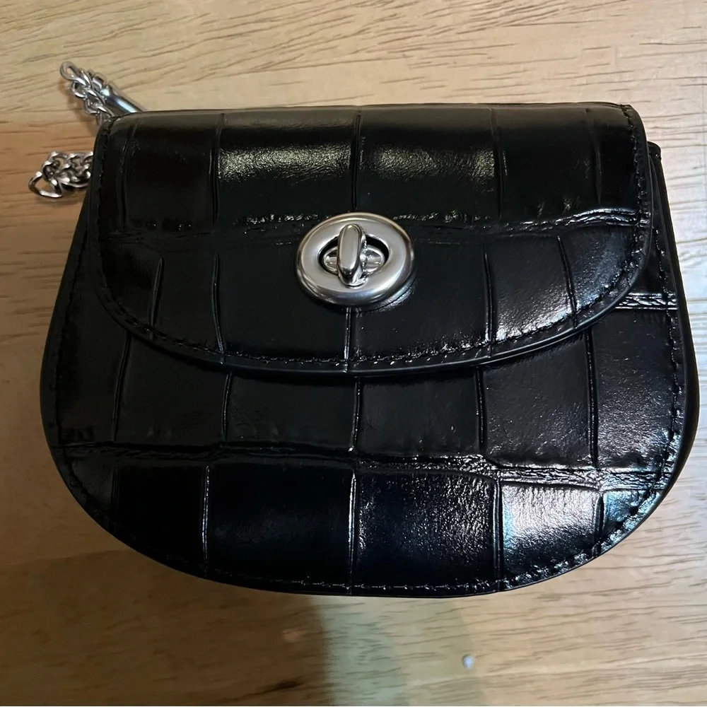 Coach Turnlock card case New with tags - Picture 7 of 9